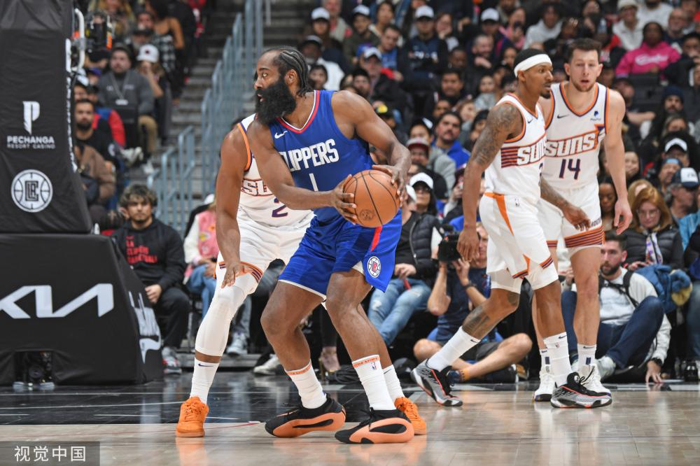 慢镜头：克雷莫内塞有意米兰中场邦多，球员希望留队争取机会.